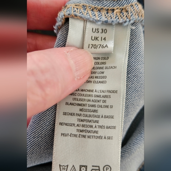 We The Free Wide Legged Raw Hem Jeans Size 30 - Picture 4 of 6